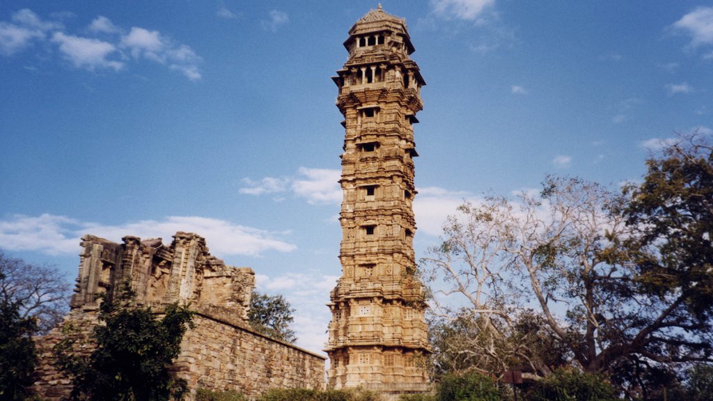 Chittorgarh, or Chittor, is synonymous with Rajput pride. History reminds us, that on three separate instances.